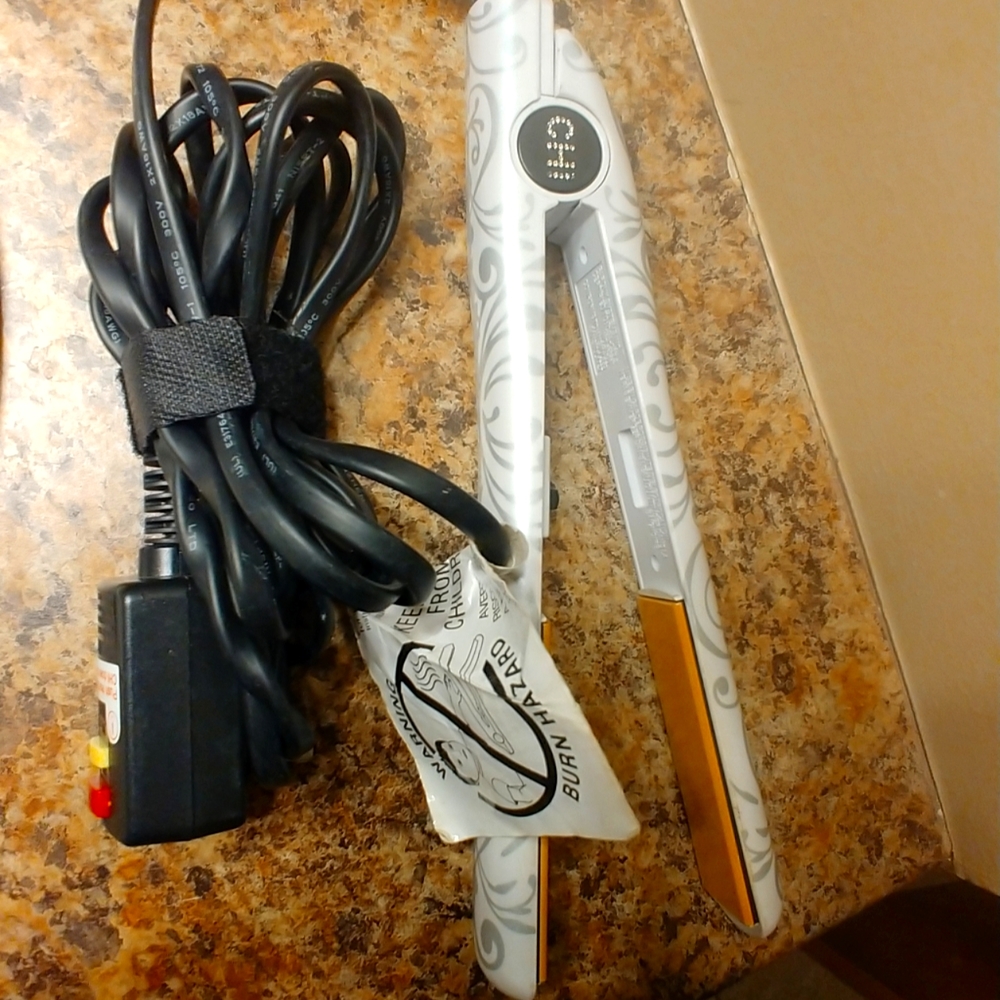 Chi Vintage Pearl Limited Edition Flat Iron